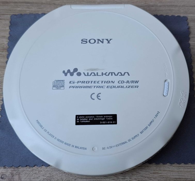 SONY D-NE800 model kolekcjonerski full box