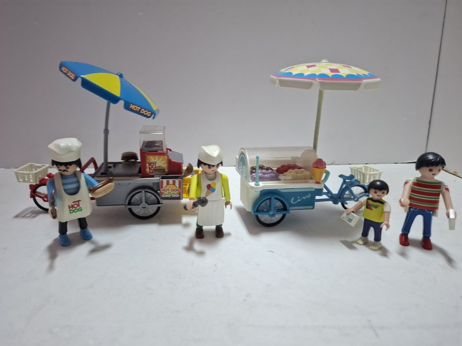 Playmobil mobilni sprzedawcy hot dogów i lodów