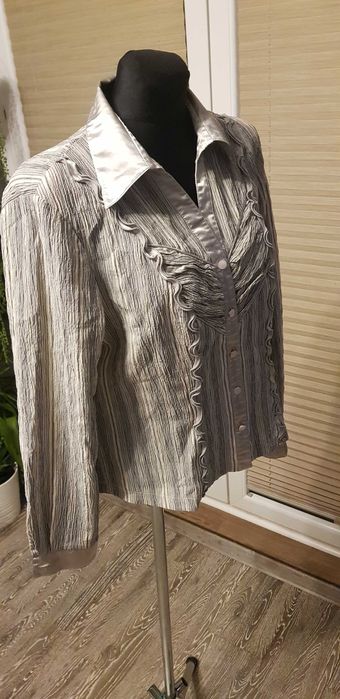 Bluzka zdobiona - rozmiar 42