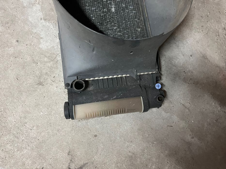 BMW Radiador de água E36 318tds