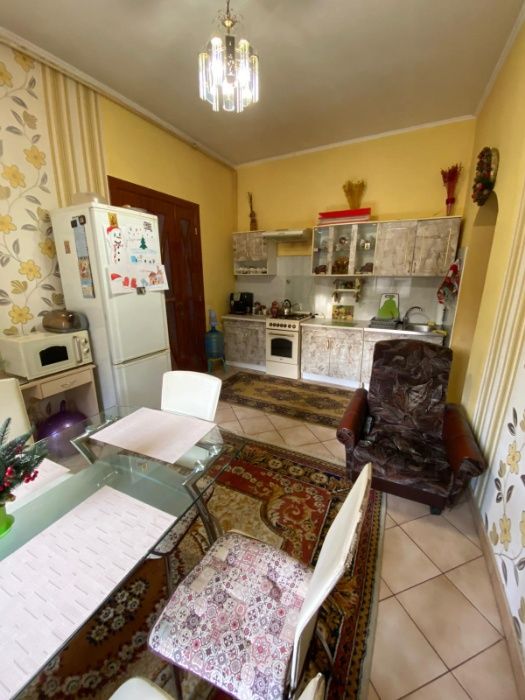Продаж будинку в центральній частині міста