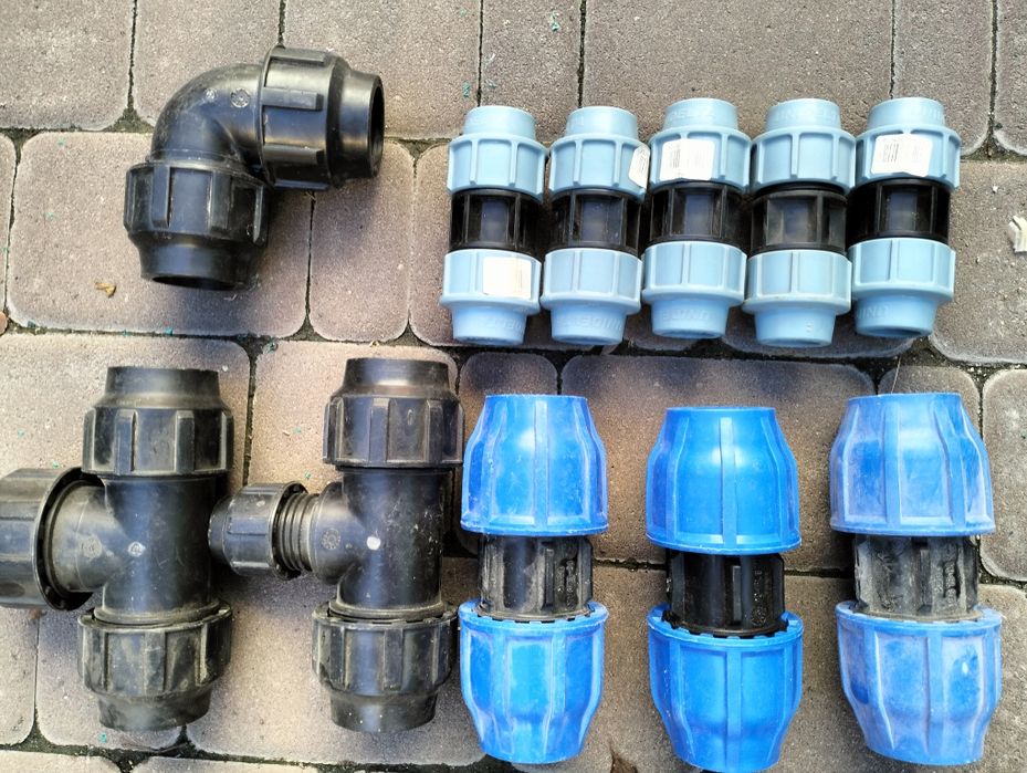 Муфти з'єднувальні,тройники