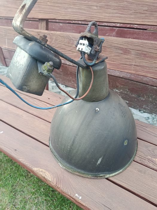 Stara lampa uliczna emaliowana PRL