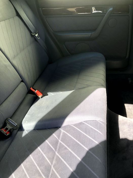 Audi A6C4 AVANT 1996R
