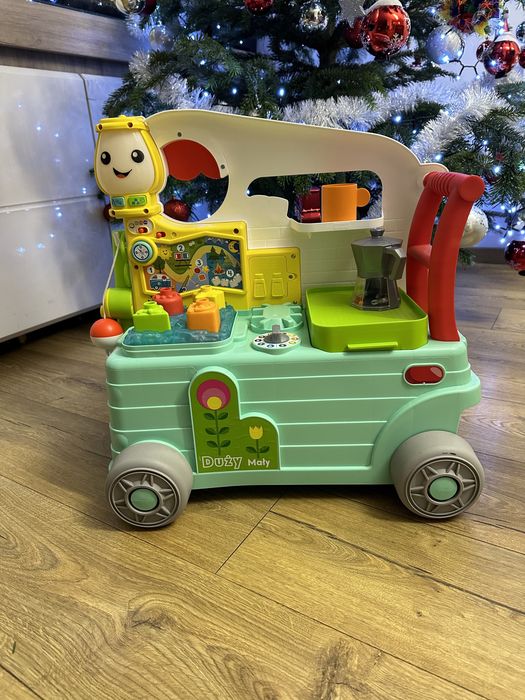 Wesoły kamper Fisher price pchacz