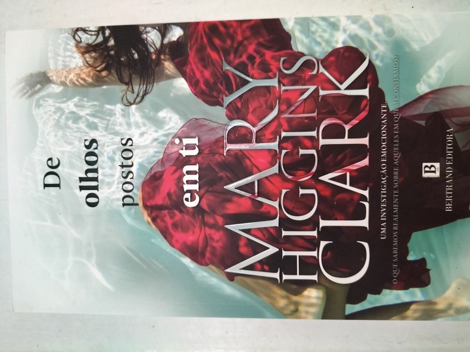 Livro "De olhos postos em ti"