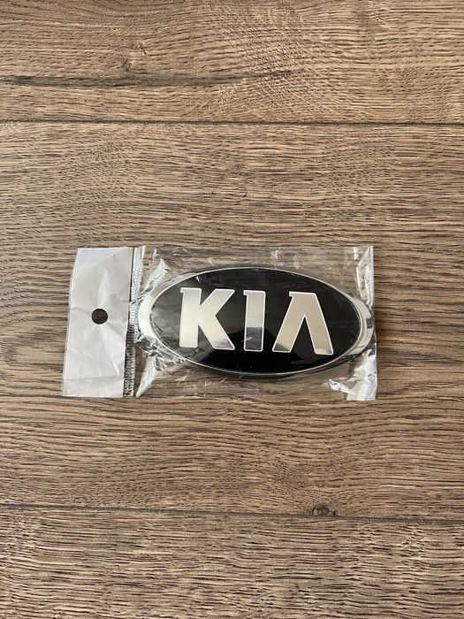 Eмблема KIA на передній бампер