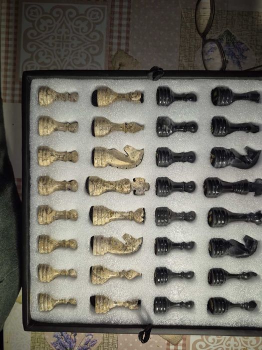 Шахматы Italfama (Италия), натуральный камень, премиум-набор