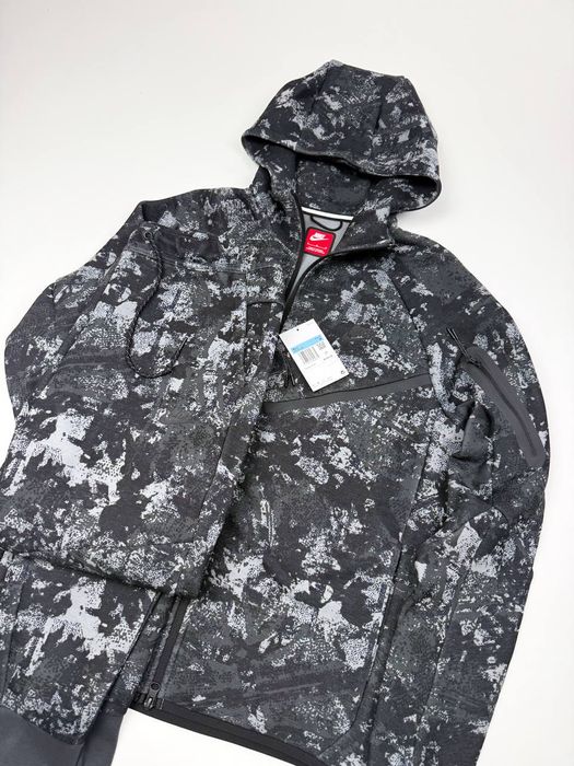 Остання! Розмір M - Костюм Nike Tech Fleece Black/Grey