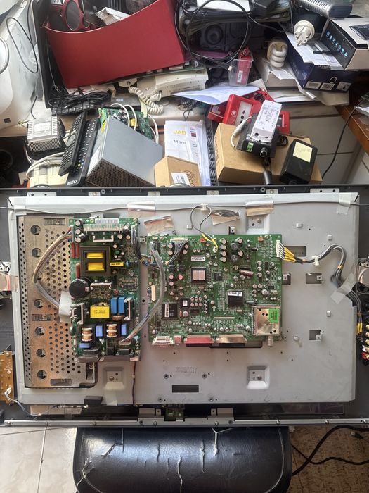 Tv lcd LG rz-26lz55 com avaria na board ecran ok