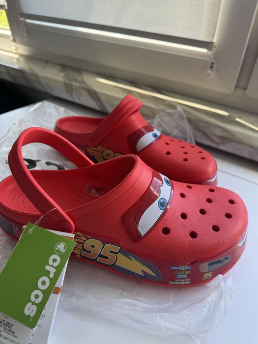 РОЗПРОДАЖ Crocs Mcqueen Cars Крокси Молнія Маквін в наявності.Маквин