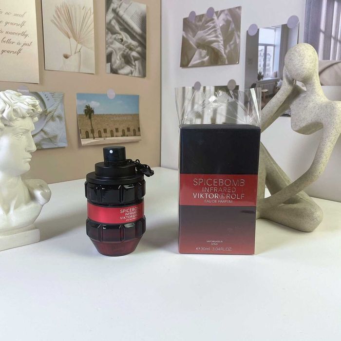 Spicebomb INFRARED VIKTOR&ROLF EAU DE Perfume 90ml