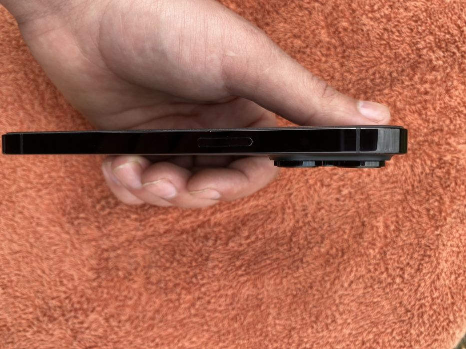 iPhone 14 pro.