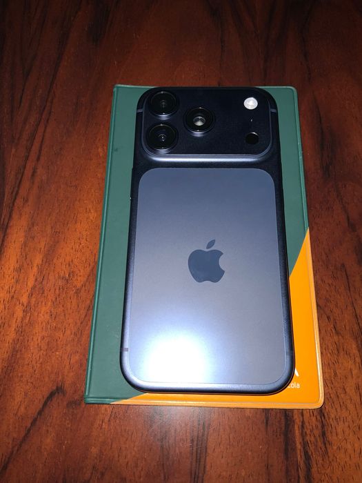 iPhone 17 Pro DeepBlue 256GB Novo