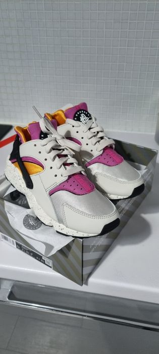 Жіночі кросівки Nike huarache