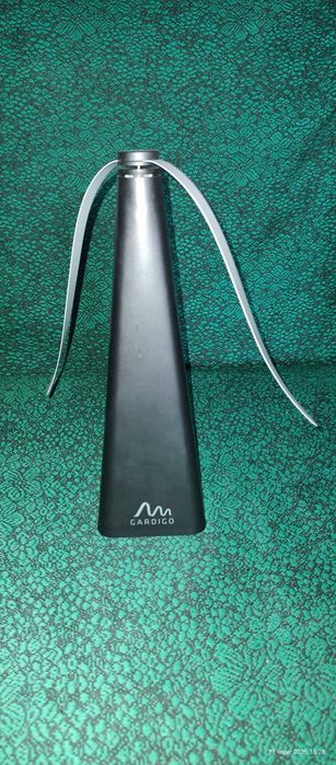 Відлякувач мух та інших комах GARDIGO для захисту їжі.