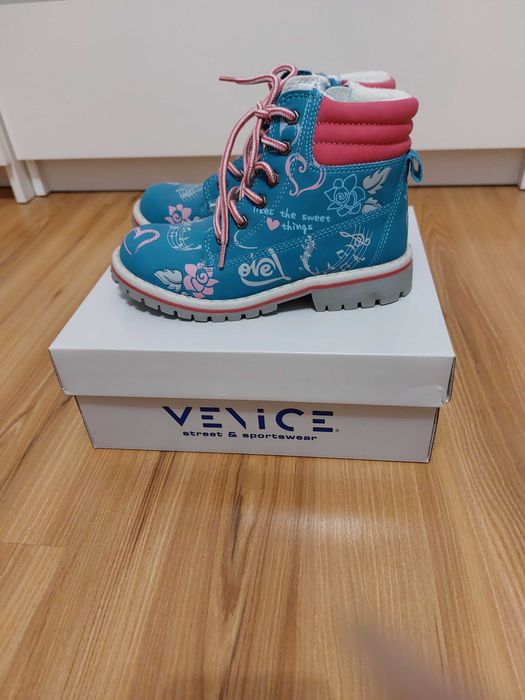 Niebieskie trapery dziewczęce, nowe (Venice) 32