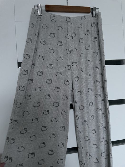 Komplet piżama damska hello Kitty Forever 21 rozmiar M szara