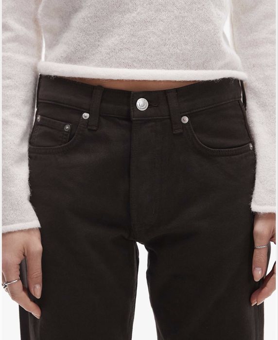 Нові коричневі джинси Arket