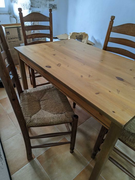 Mesa refeição madeira com 4 cadeiras
