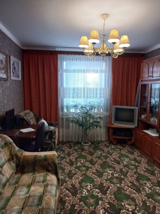 Продається двокімнатна квартира Гончарівське 54 кв.