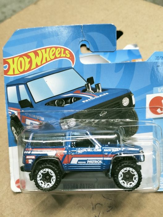 Hot Wheels Nissan patrol custom resorek autko hot Wheels  mowy