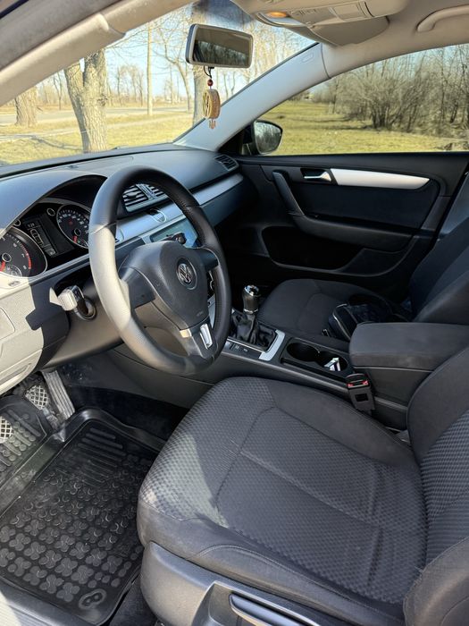 Volkswagen Passat Офіційний