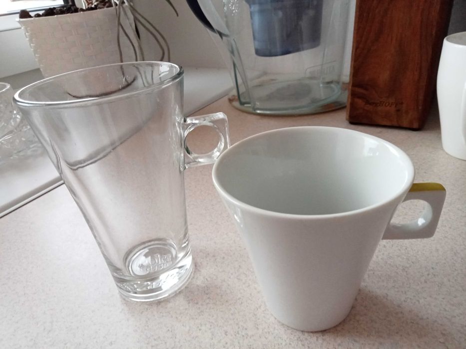 Ekspres do kawy Dolce Krups+instrukcja+2 szklanki Dolce Krups+gratis 2