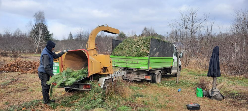 Usługi Rębakiem mielenie gałęzi