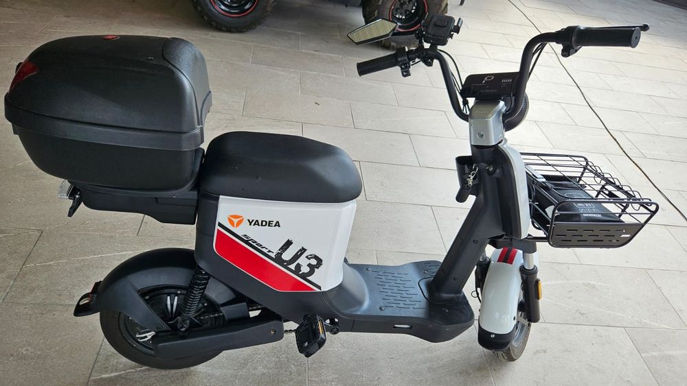 Mota elétrica com pedais