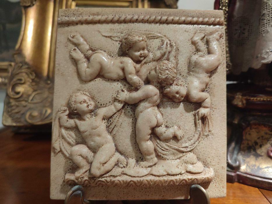 Azulejo com anjos. Lindíssimo.