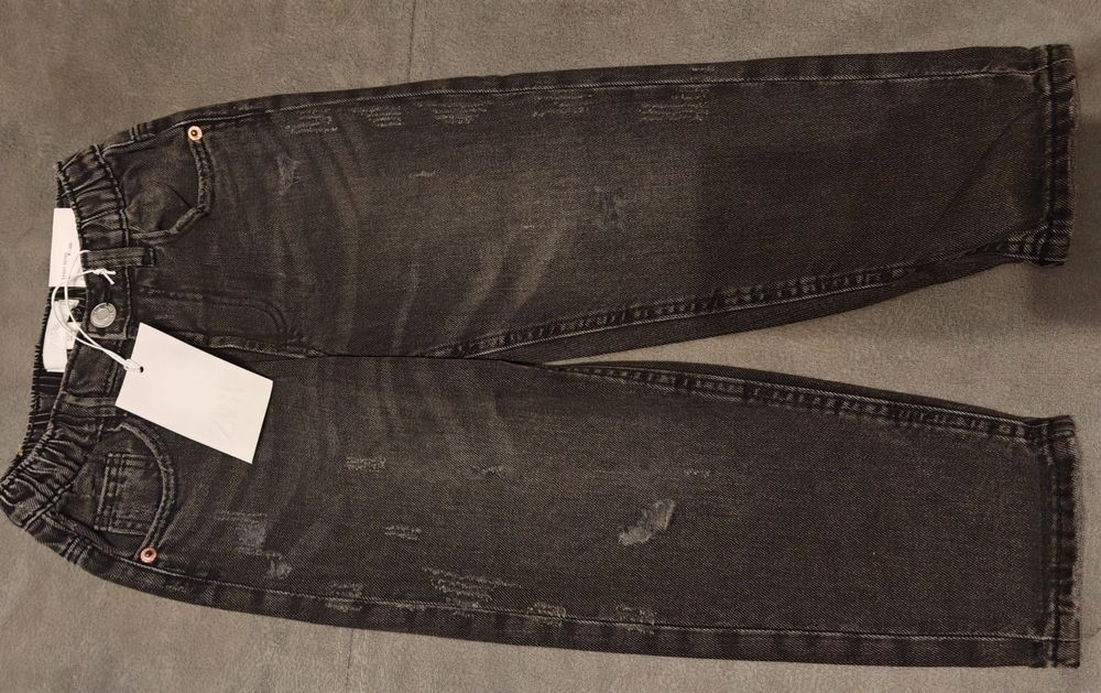 Chłopięce spodnie jeansowe Zara baggy 104