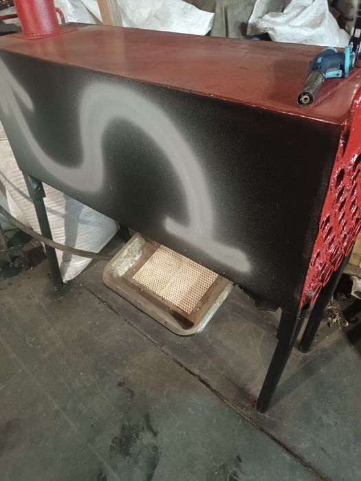 Буржуйка від газового балона.