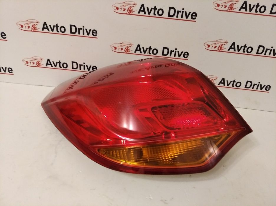 Фонарь задний левый Opel Astra J хетчбэк 2010-2015 год