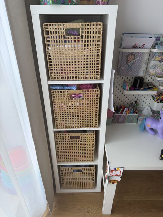 Regał kallax ikea wraz z koszami