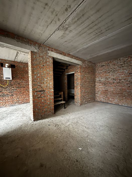 Продаж котеджу р-н Щасливе