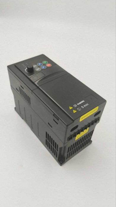 220V 5,5kW 13A— частотний перетворювач SUSWE SU600 (220В 1Ф-380В 3Ф)