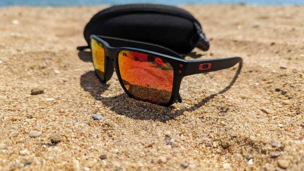 Сонцезахисні окуляри Oakley Holbrook - Matte Black Frame/Prizm R — zdjęcie 3