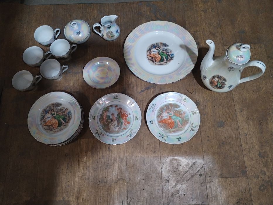 Немецкий чайный сервиз "Мадонна"