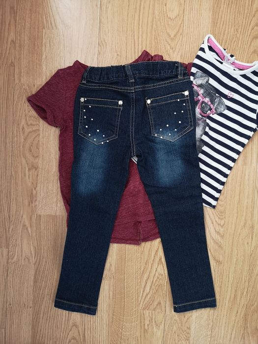Komplet tshirty spodnie 104
