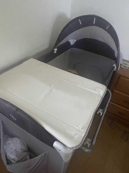 Cama de viagem com muda fraldas + colcao
