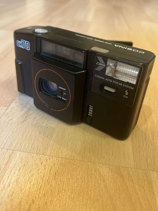 Aparat Cosina CX70