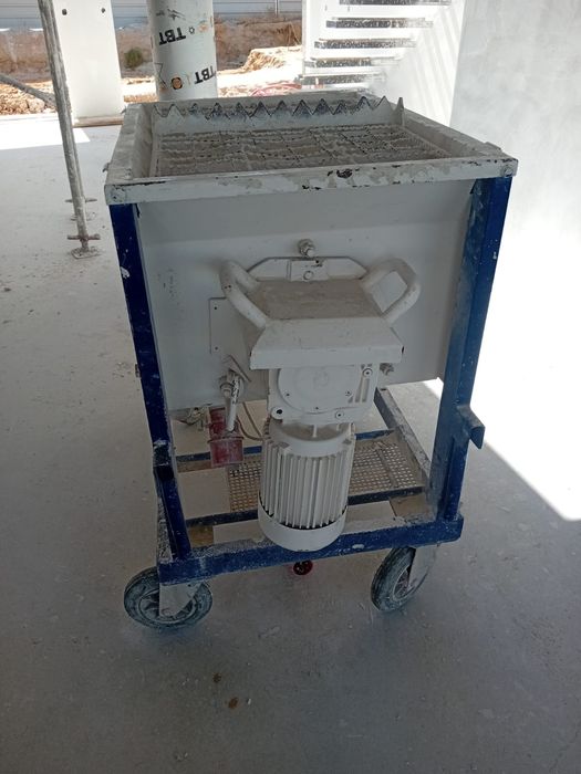 Máquina de Projeção Reboco/Argamassa -Transporte a Cargo do comprador