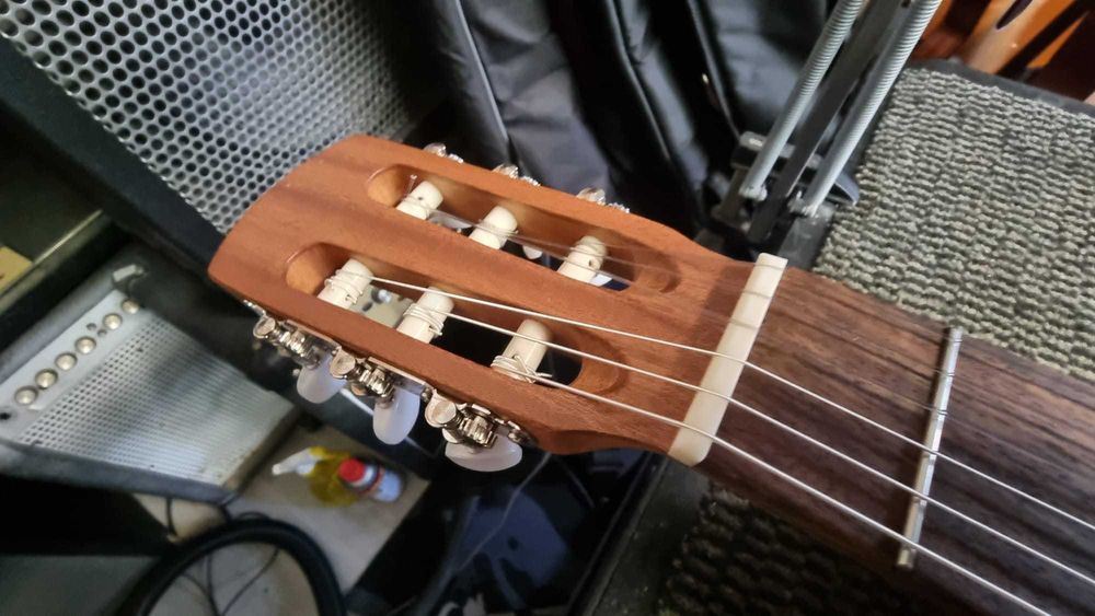 Guitarra Clássica Alhambra Laqant