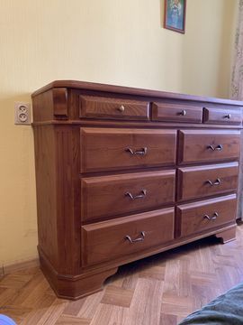 Комод деревяний , ясеневий , в гарному стані