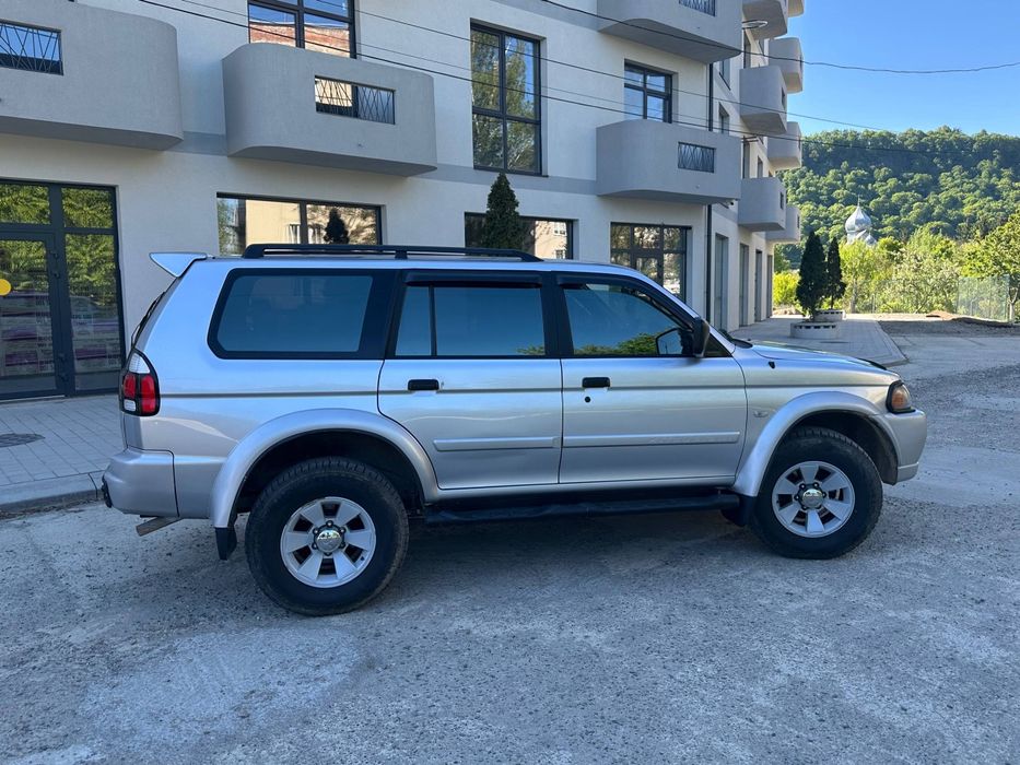 Mitsubishi Nativa