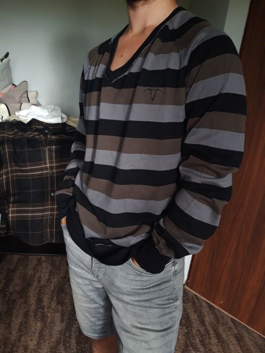 Sweter męski w serek pulower Esprit L/XL/XXL
