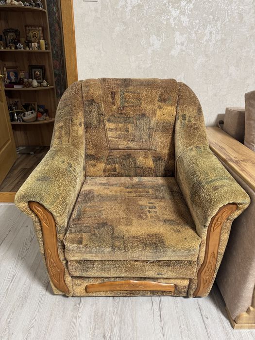 Продам 2 крісла