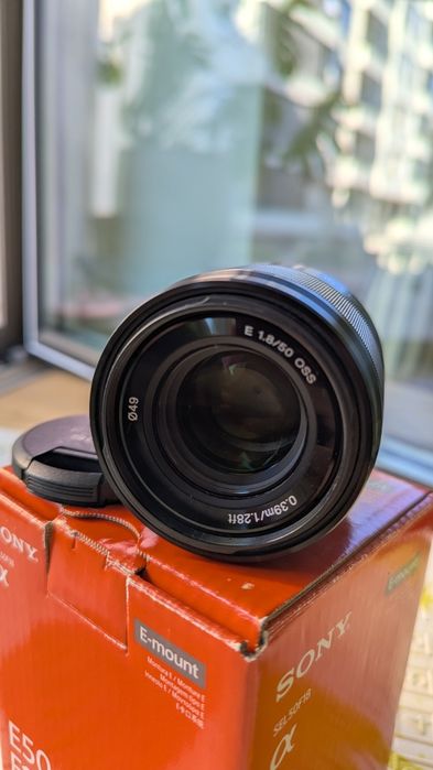 Objetiva Sony E50MM F1.8 OSS
