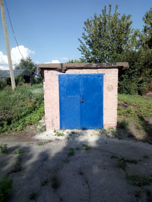 Продам овощехранилище(с землей)
